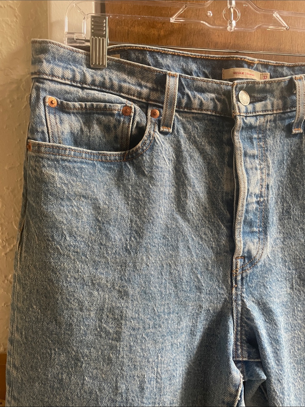 Classic Woman's or Men's Light Blue Denim Jeans - Picture 3 of 8